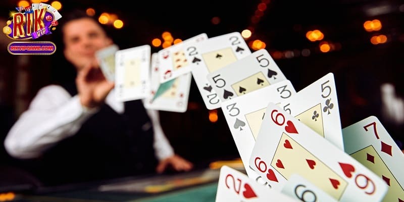 Omaha hold 'em: Biến tấu hấp dẫn của Texas hold 'em